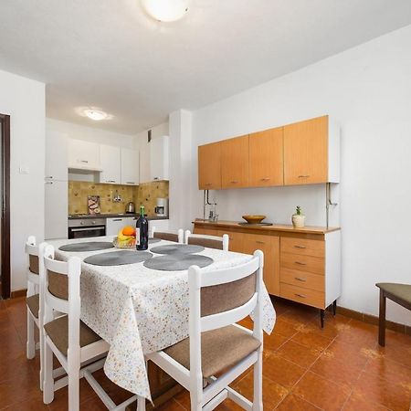 House With Apartments Mila أوماغ المظهر الخارجي الصورة